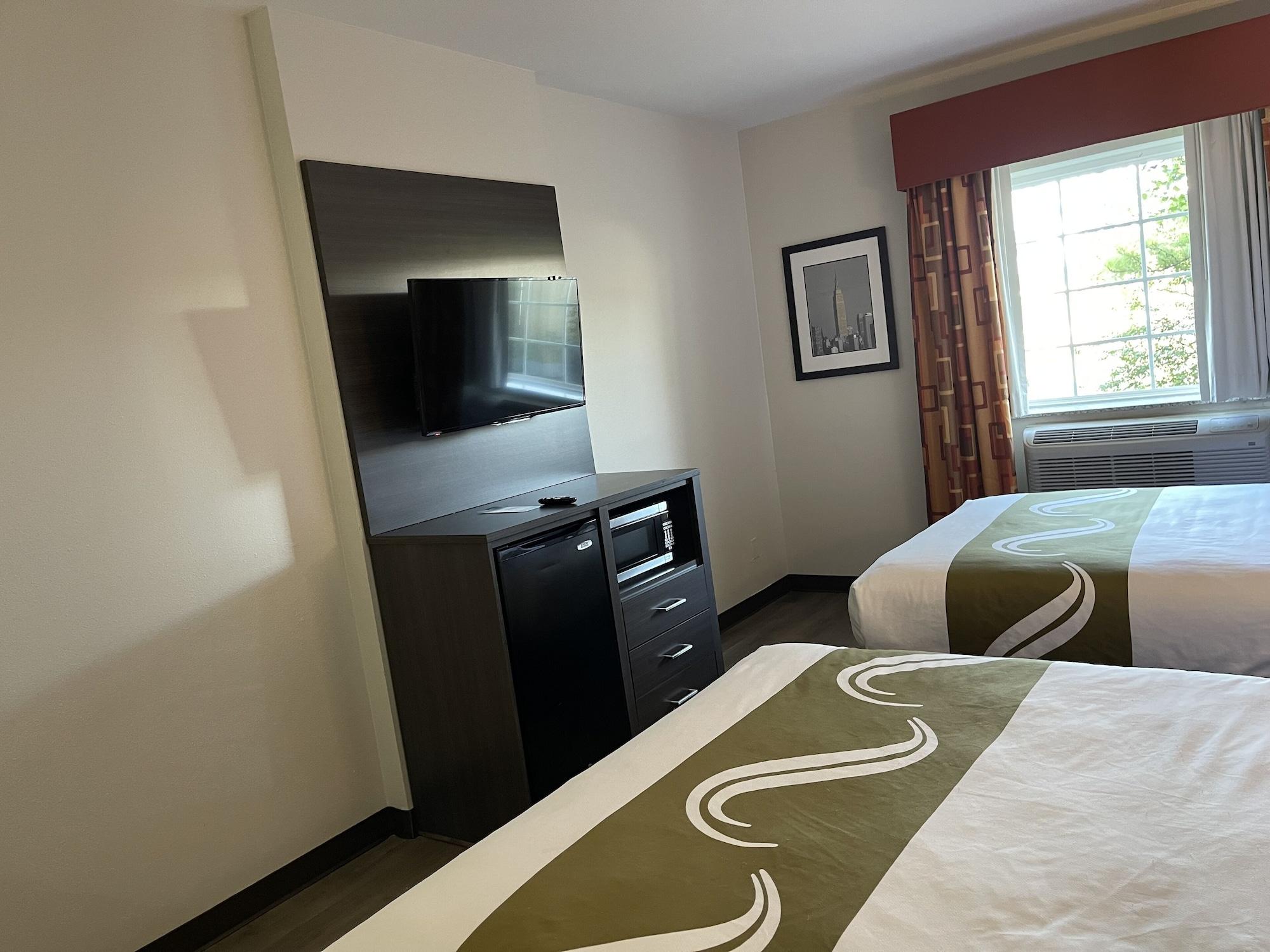 Hotel Quality Suites Tulsa I-44 Tulsa